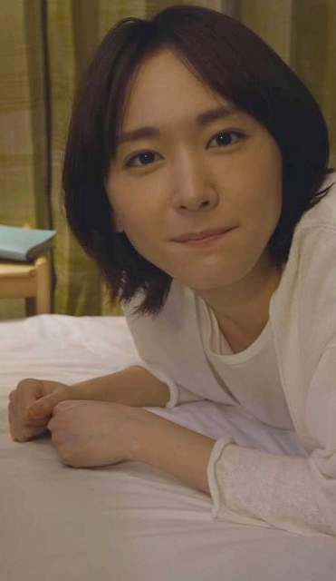 新垣結衣 トヨタ ノア Web限定cm動画 金曜日の新垣さん 絶対篇 35秒 寝よ 明日はお休みなんだよね 明日は 新垣結衣 Cm Navi